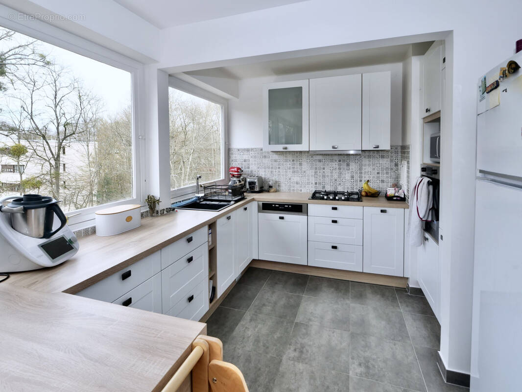 Appartement à VAUX-LE-PENIL