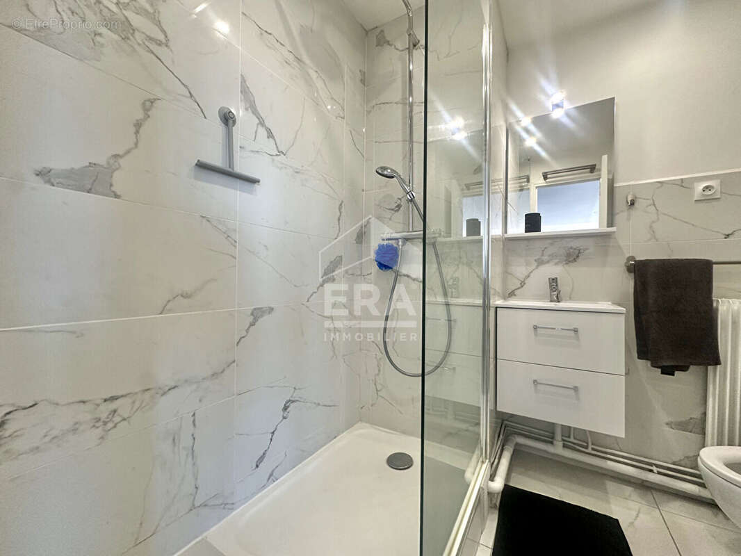 Appartement à SARTROUVILLE