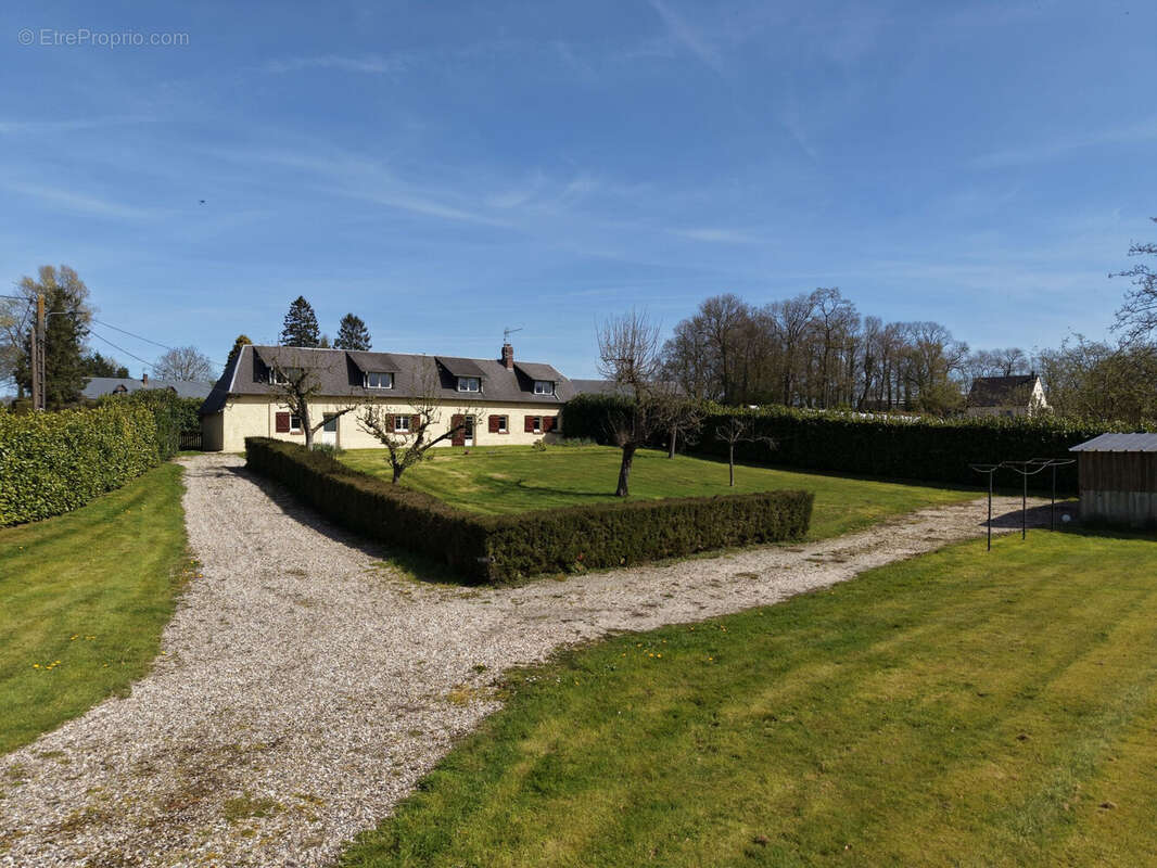 Maison à YERVILLE