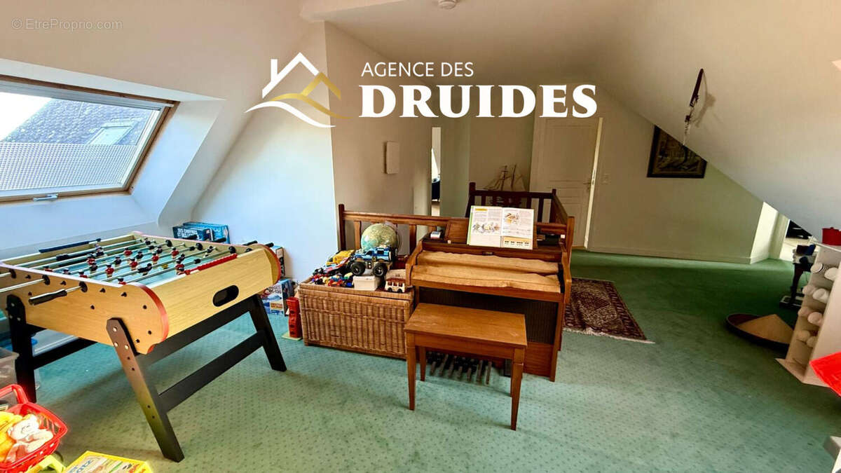 Carnac Superbe propriété 9 pièces 5 chambres de 2004, 251 m² / 293 utiles, Prestations de qualités, Piscine Sauna, Jacuzzi, doub - photo 13