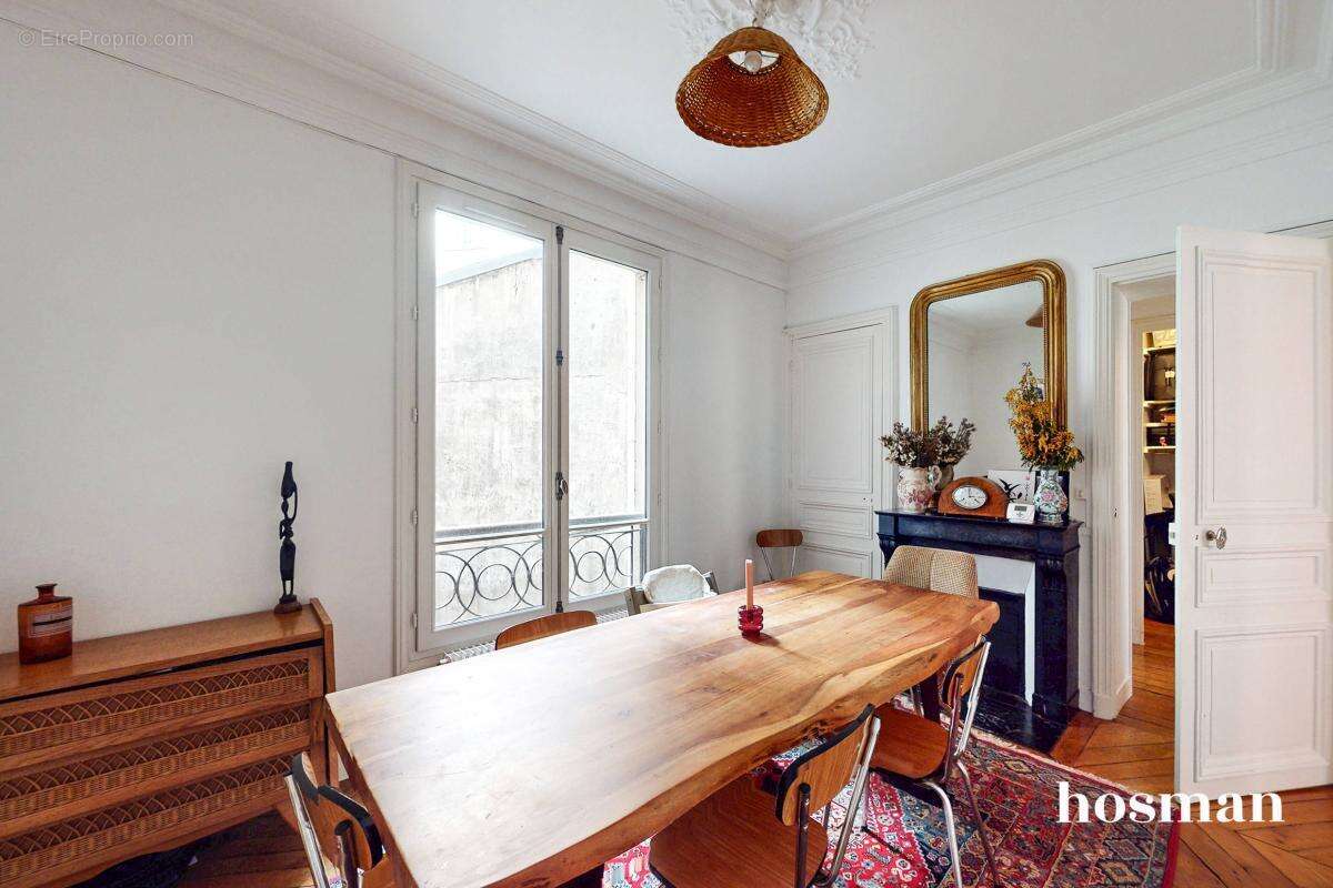 Appartement à PARIS-10E