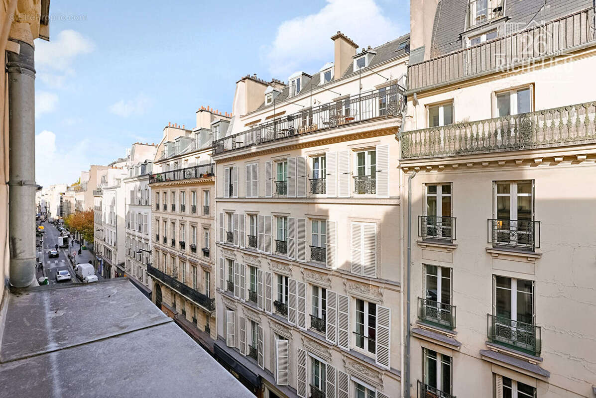 Appartement à PARIS-10E