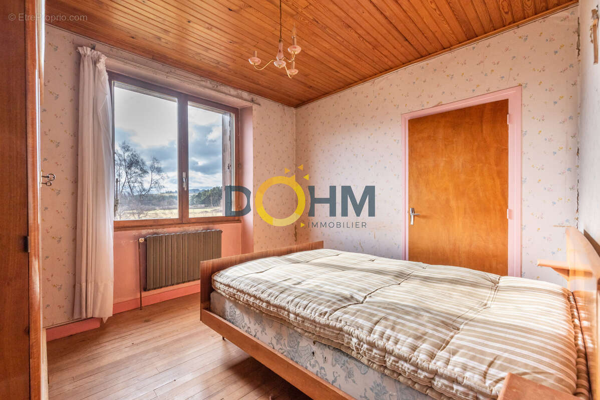 Maison avec dépendances et pré attenant - photo 5