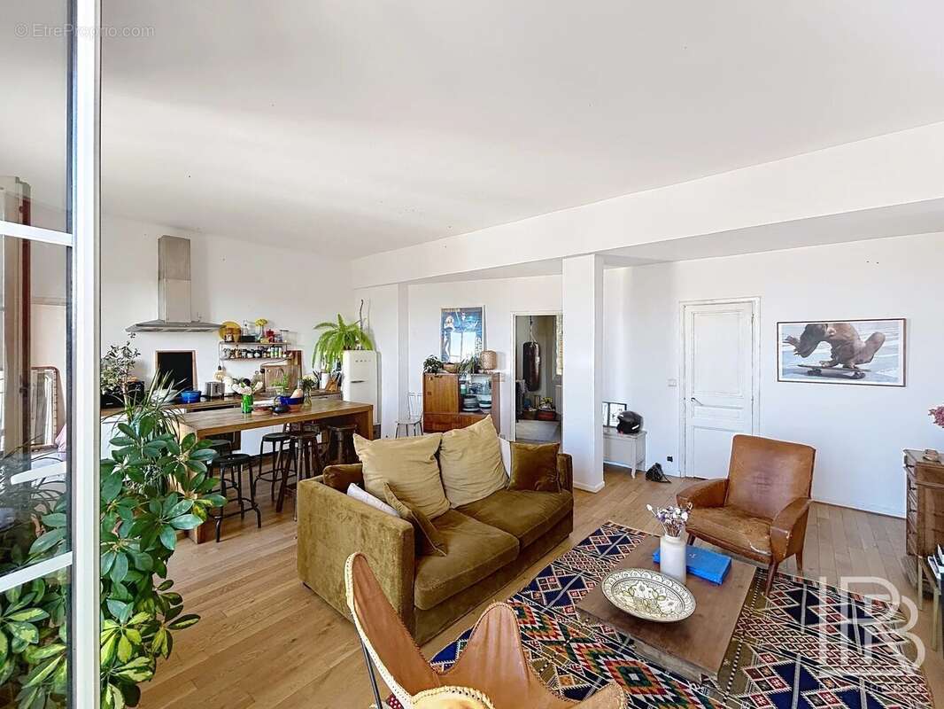 Appartement à MARSEILLE-7E