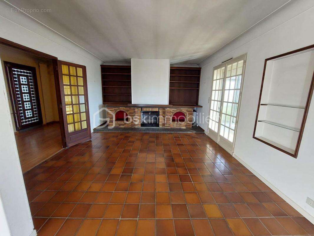 Maison à SERRES-CASTET