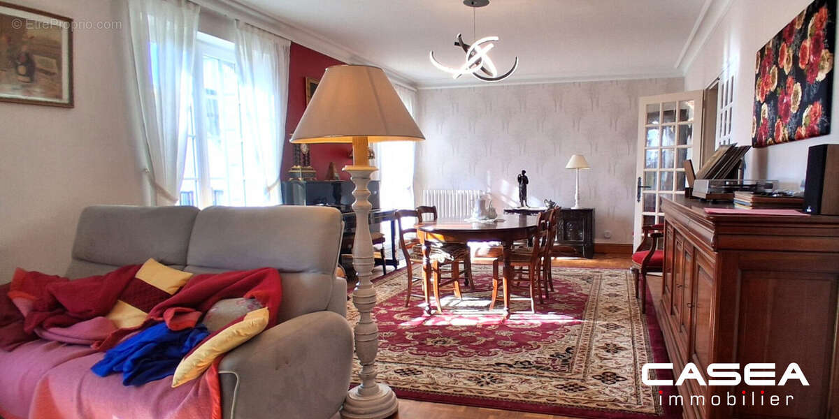 Maison à PLONEOUR-LANVERN