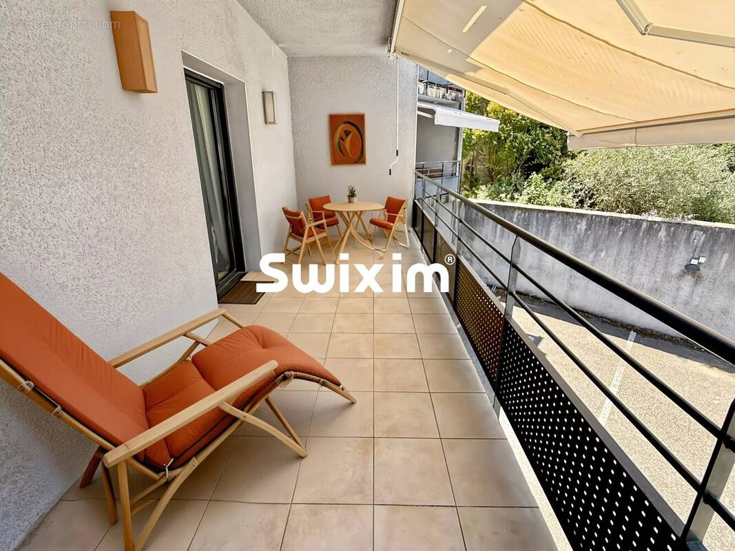 Appartement à PIERRELATTE
