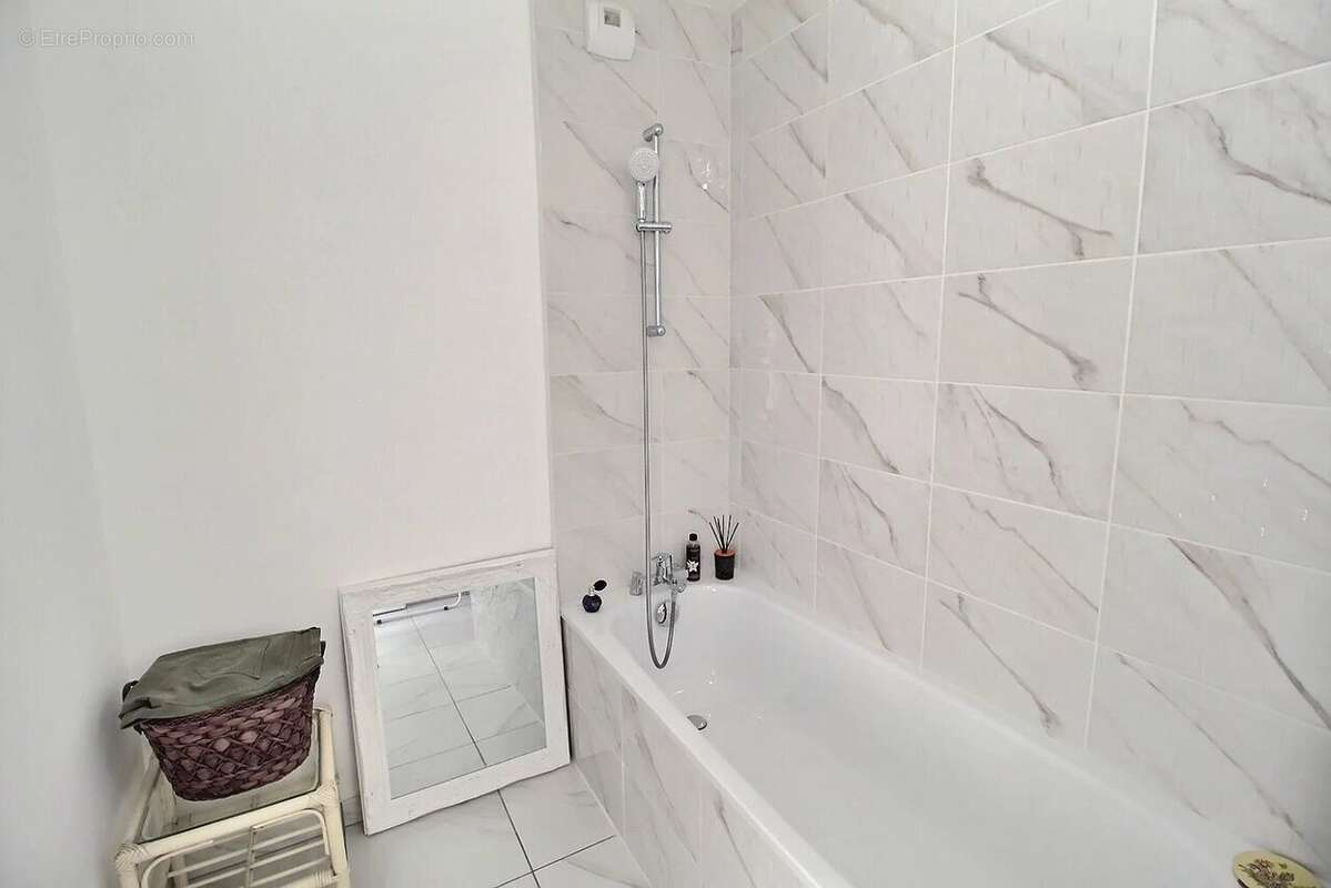 Appartement à SAINT-MAUR-DES-FOSSES