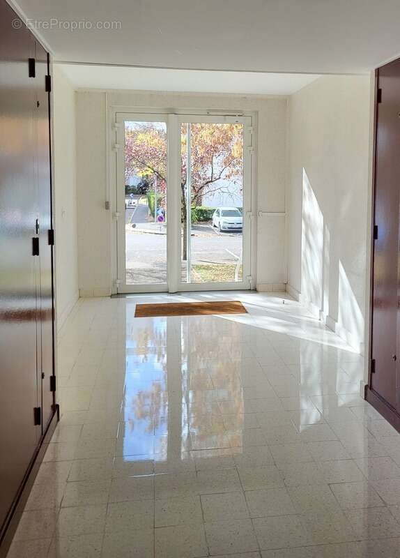 Appartement à CHILLY-MAZARIN