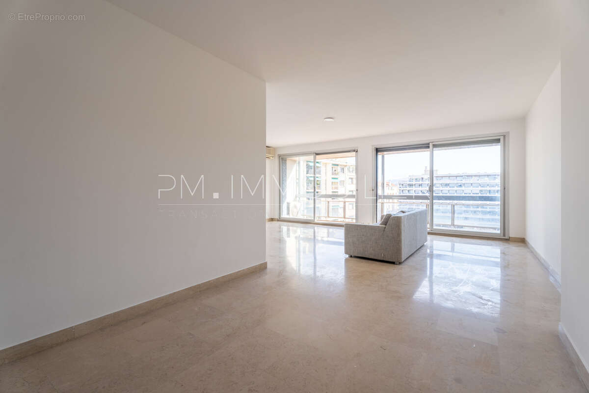 Appartement à MARSEILLE-8E