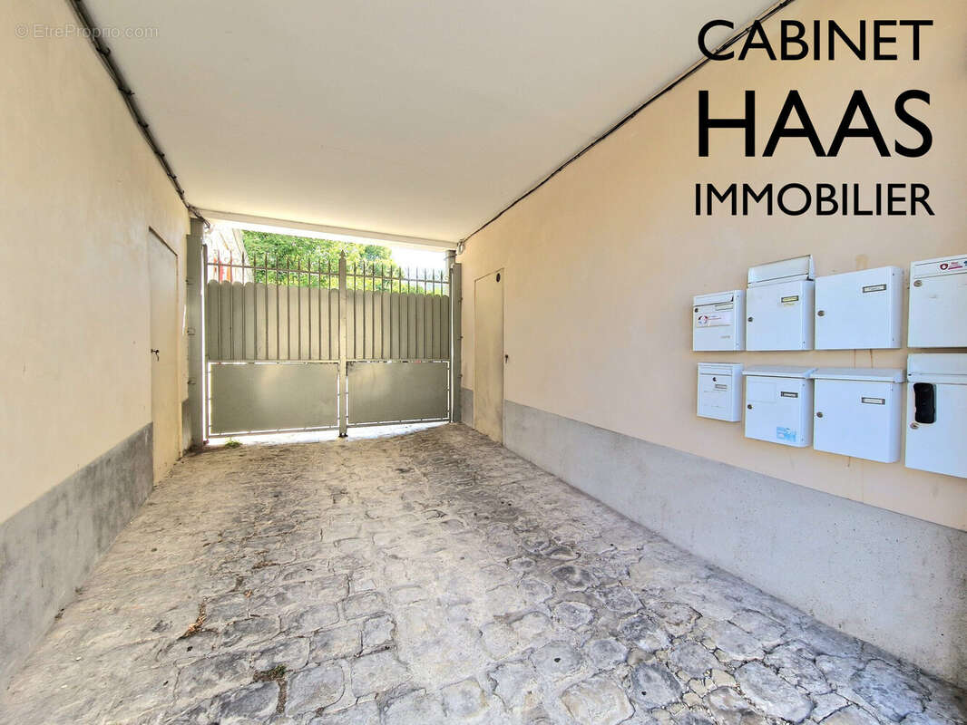 Appartement 33 m² à Boissy-Saint-Leger  - photo 9