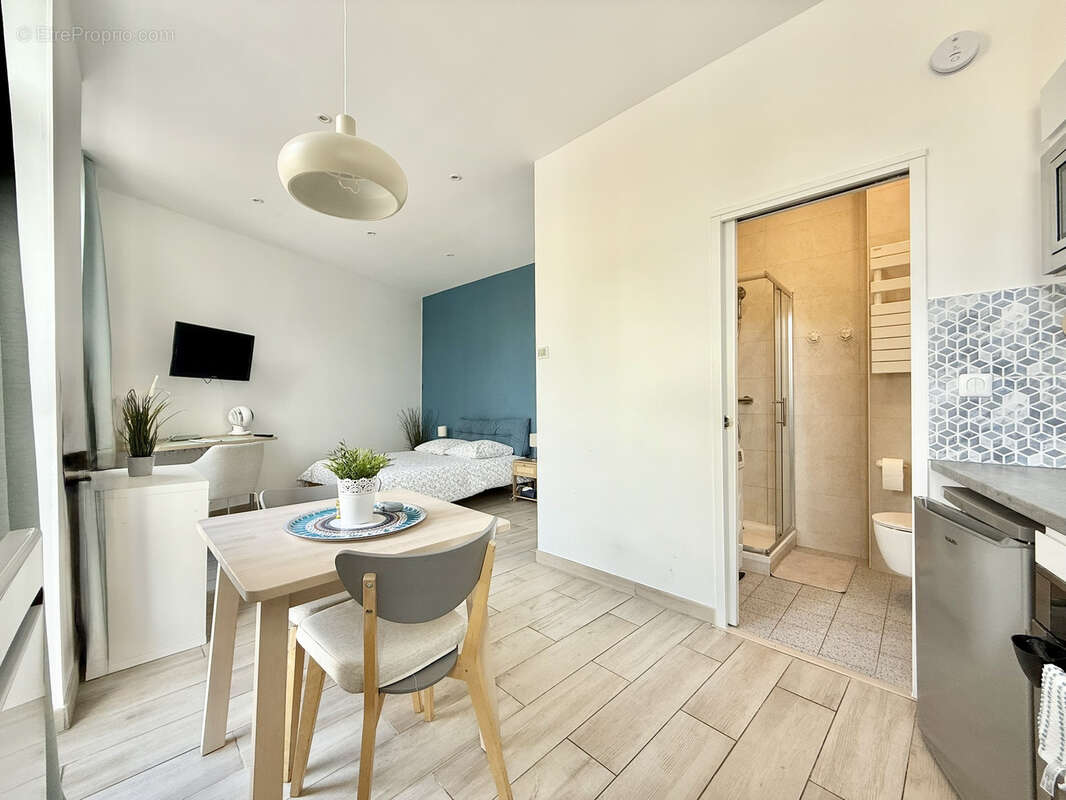 Appartement à MARSEILLE-5E