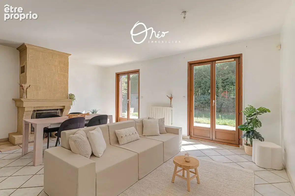 Saint Pierre de Chandieu - Maison individuelle 4 pièces de 89 m2 avec garage sur son terrain de 389 m2 - photo 8