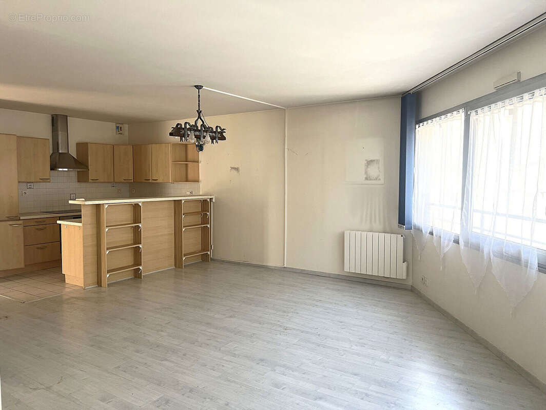 T5 de 98m², balcon terrasse, cave et parking - photo 15