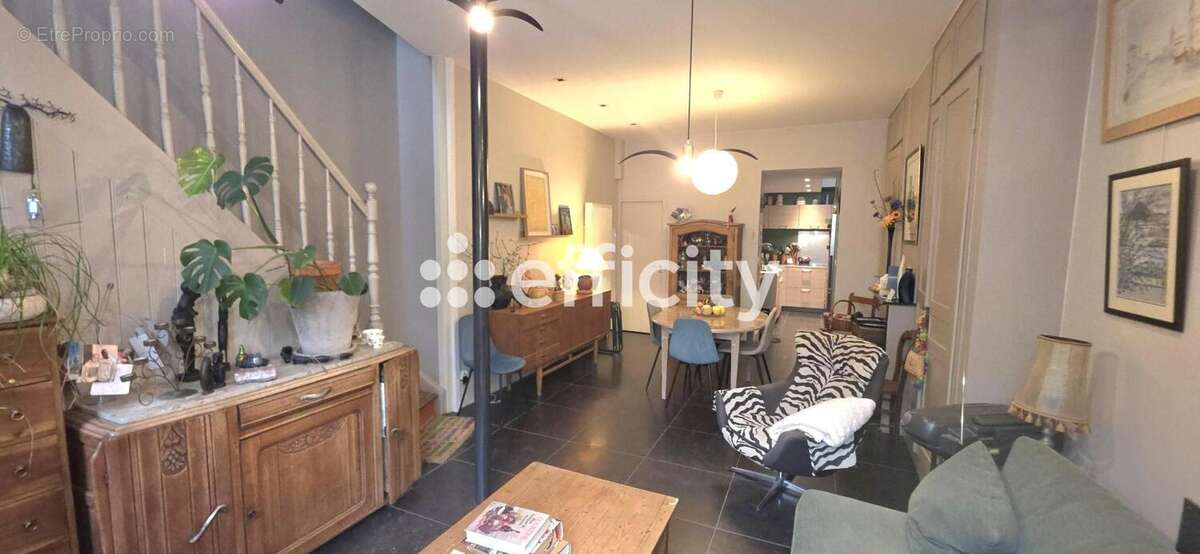 Maison 97 m² à Lille  - photo 4
