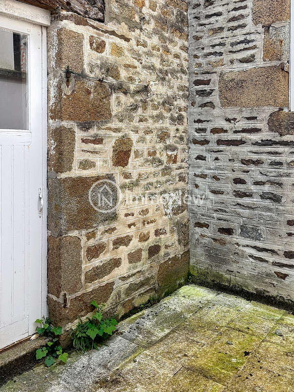 Maison à SAINT-POIS