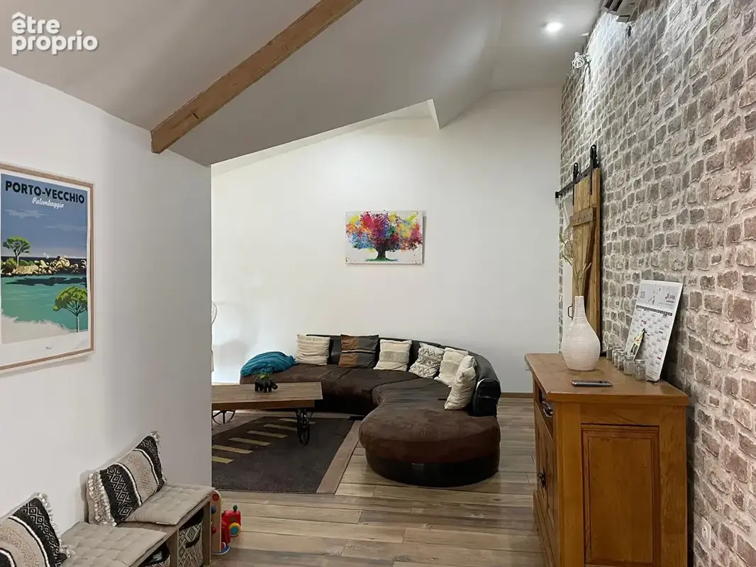 maison entièrement rénovée, DPE C rare sur le secteur - photo 10