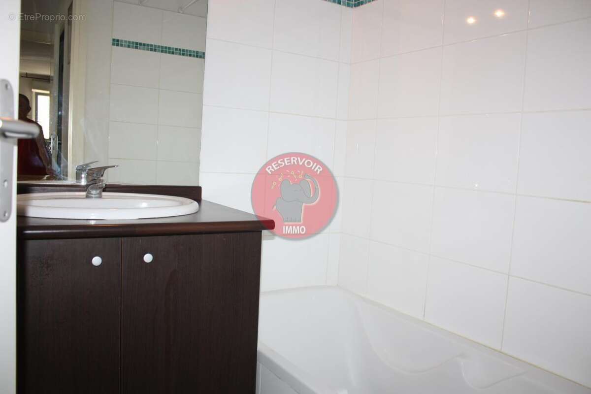 Appartement à CAZERES