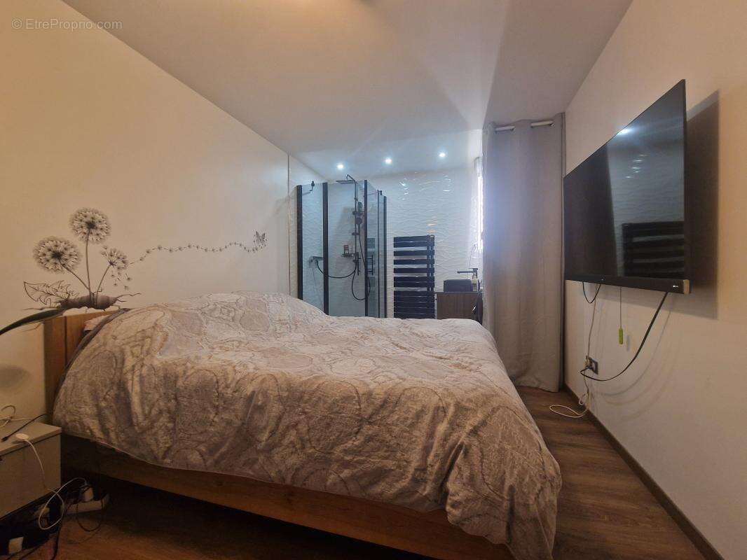 Appartement à VAIRES-SUR-MARNE