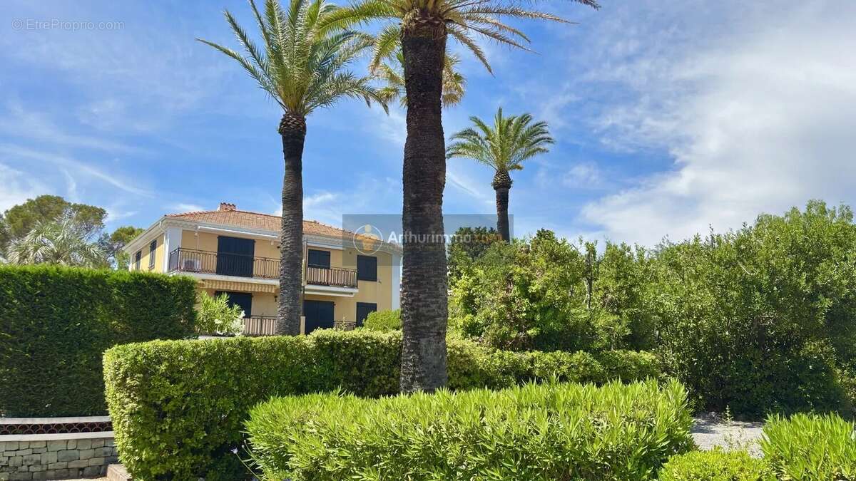 Appartement à FREJUS