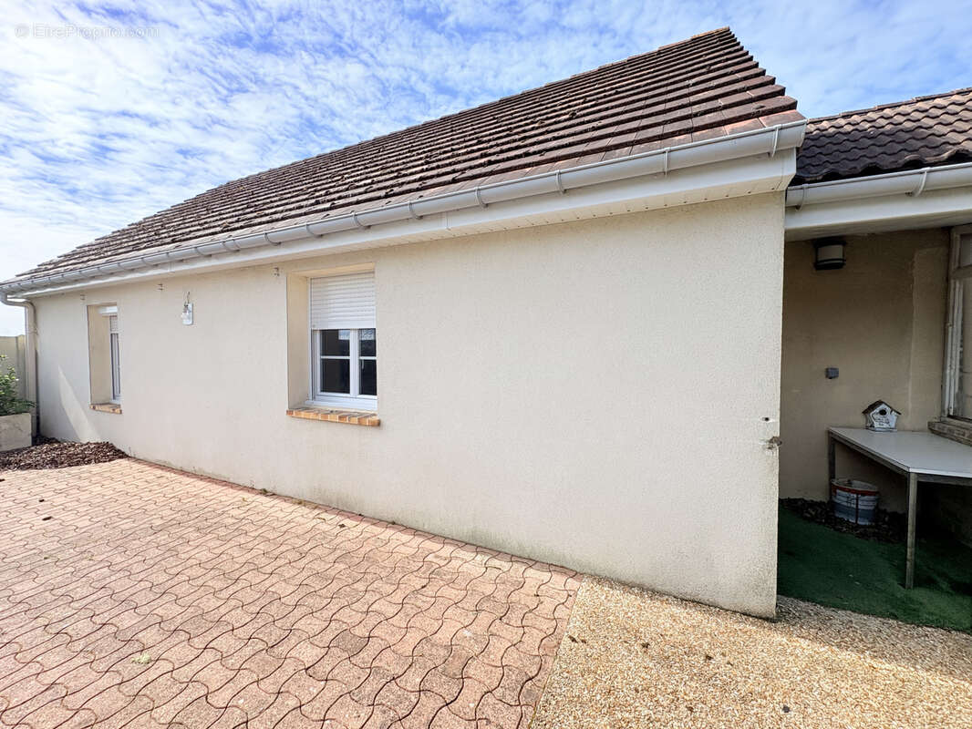 Maison à SAINT-ELIPH