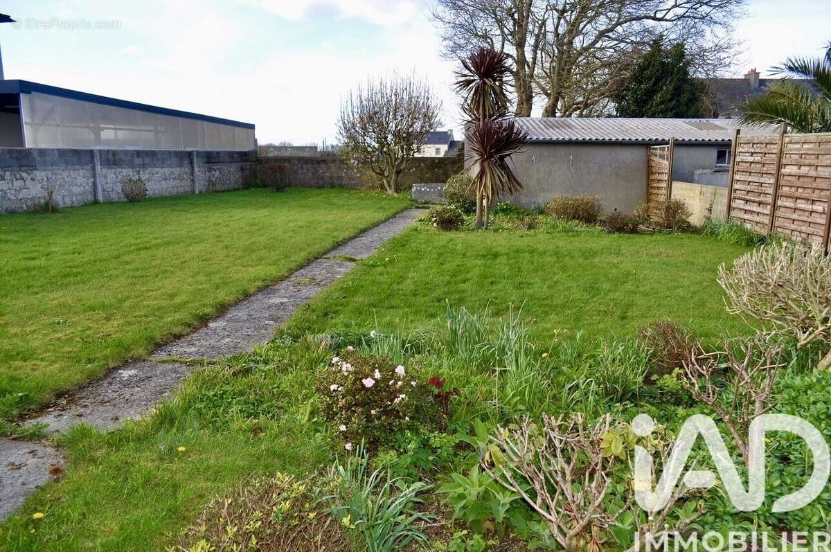 Photo 3 - Terrain à PLABENNEC