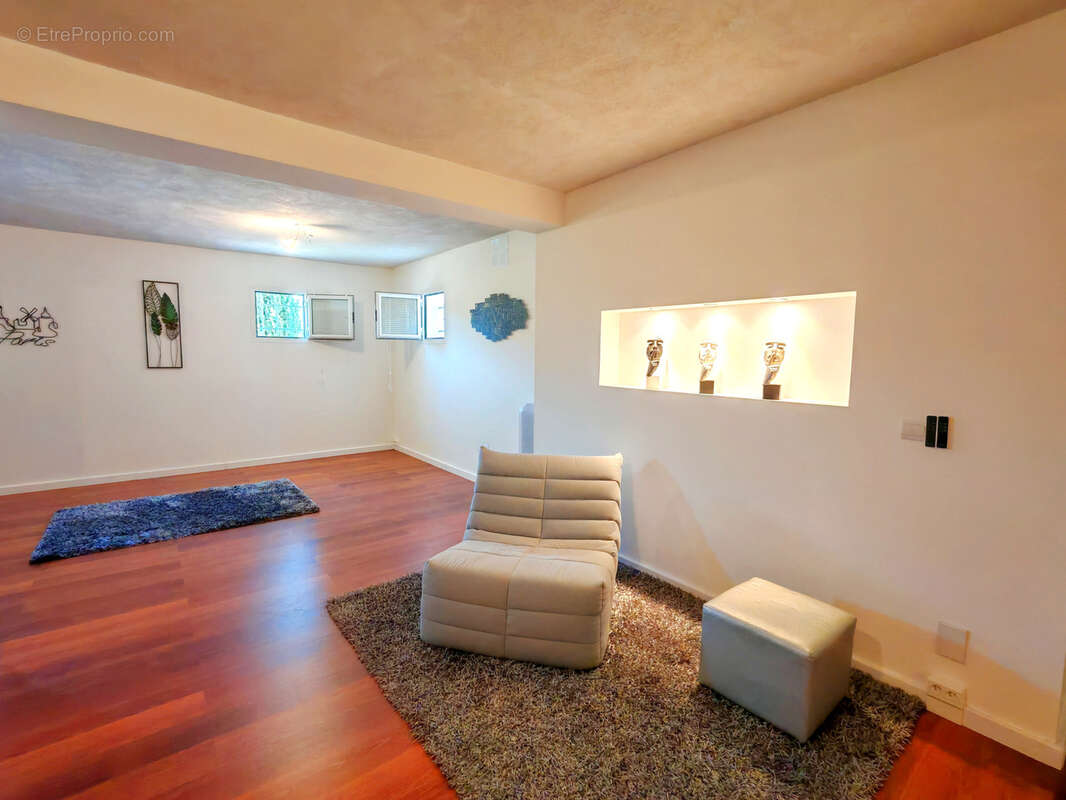 Maison à SAINT-MARTIN-DU-VAR