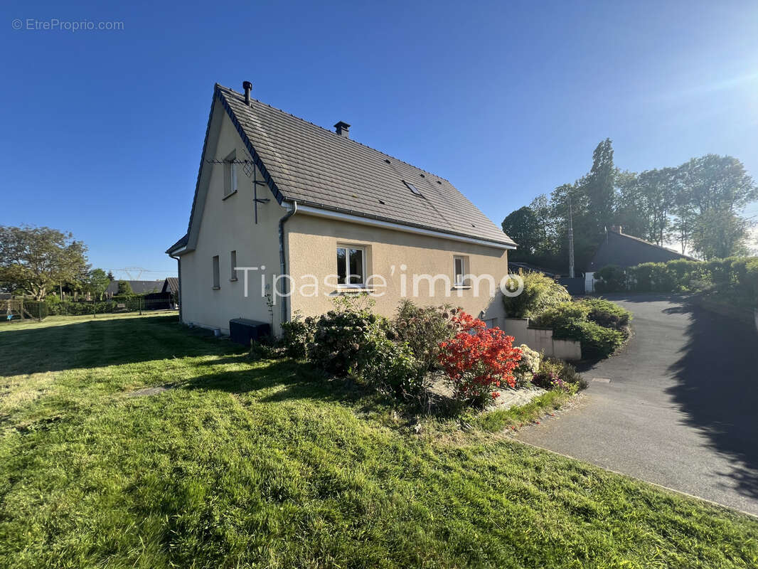 Maison à BOURG-ACHARD
