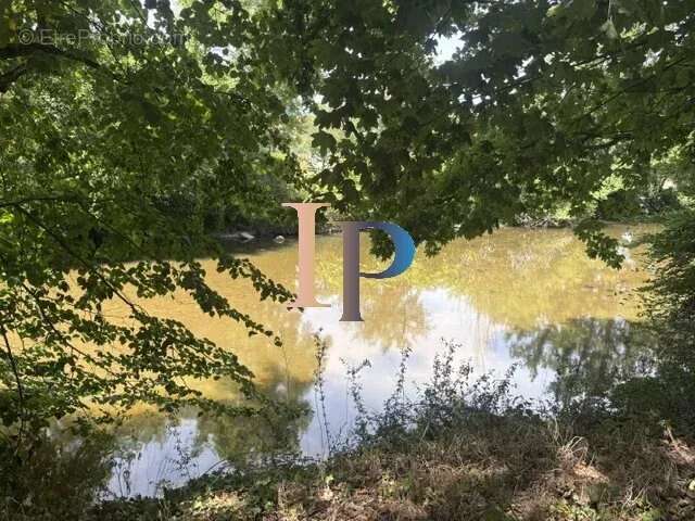 Charlieu- maison sur parc - photo 16