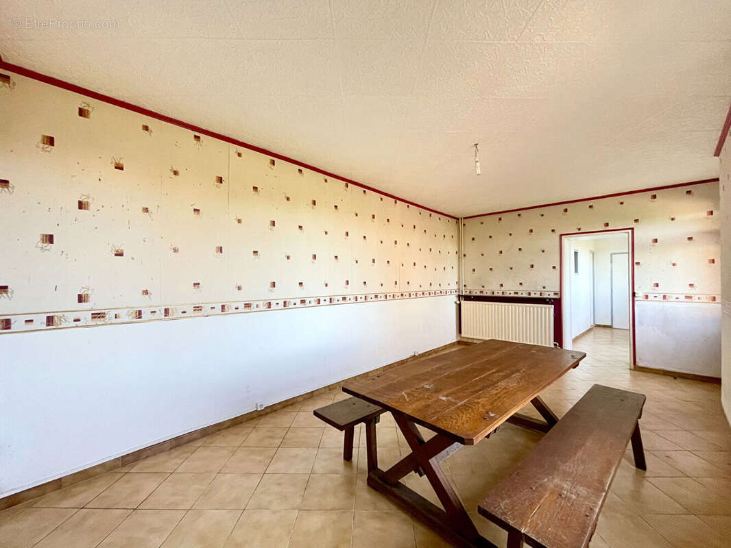 Maison à MAROLLES-SOUS-LIGNIERES