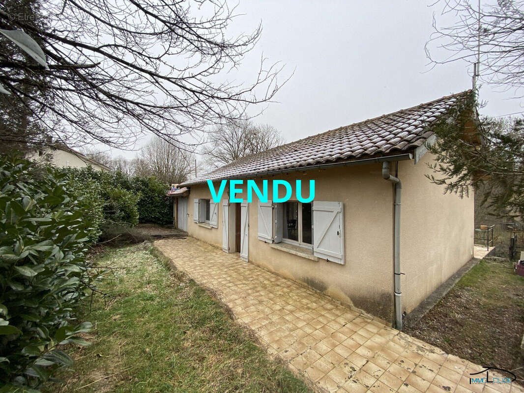 Maison à MALEVILLE