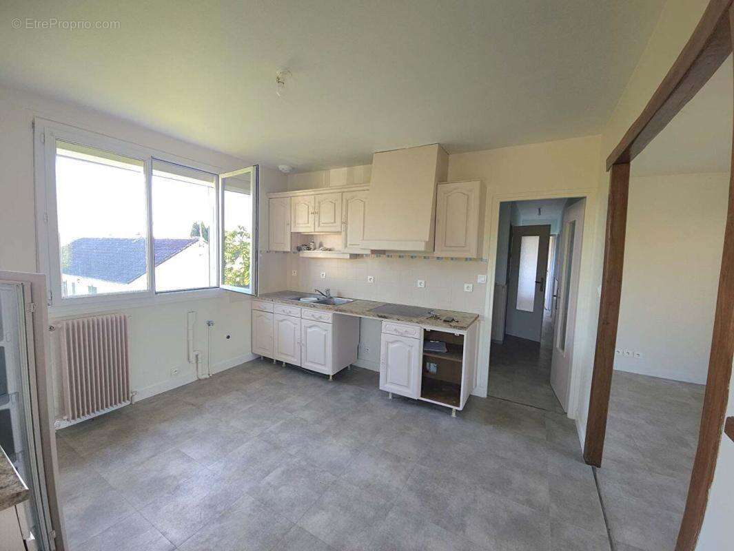 Maison à SAINTE-GAUBURGE-SAINTE-COLOMBE