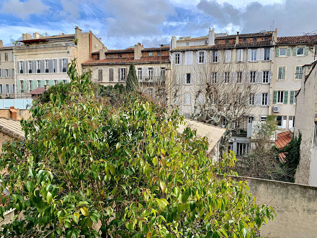 Appartement à MARSEILLE-6E