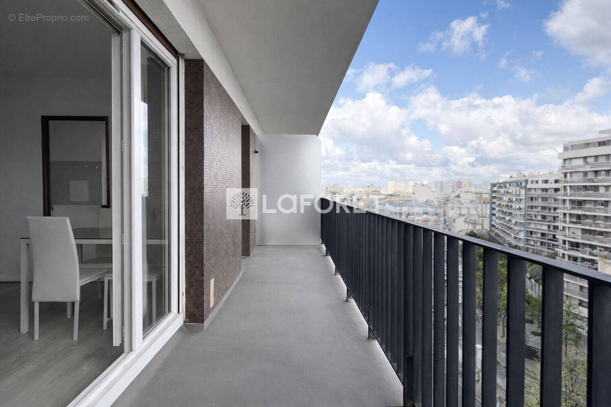Appartement à PARIS-15E