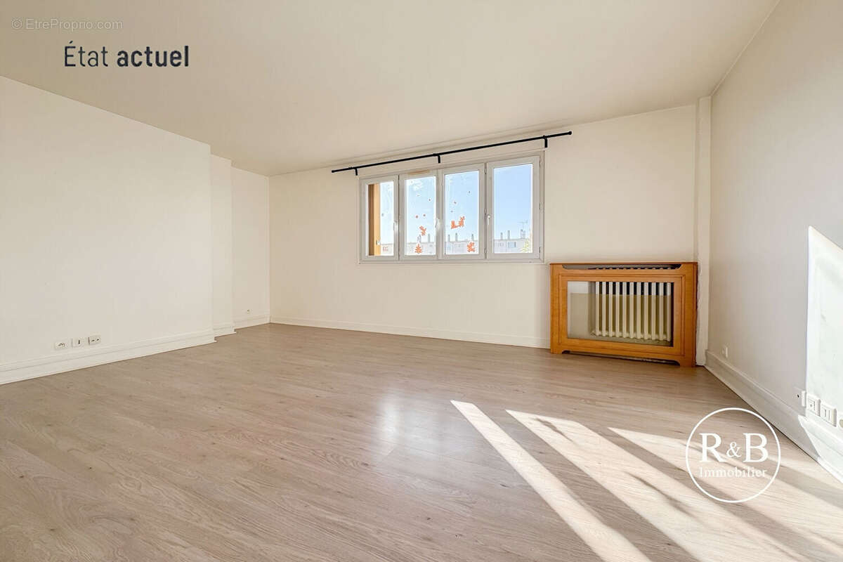 Appartement à LES CLAYES-SOUS-BOIS