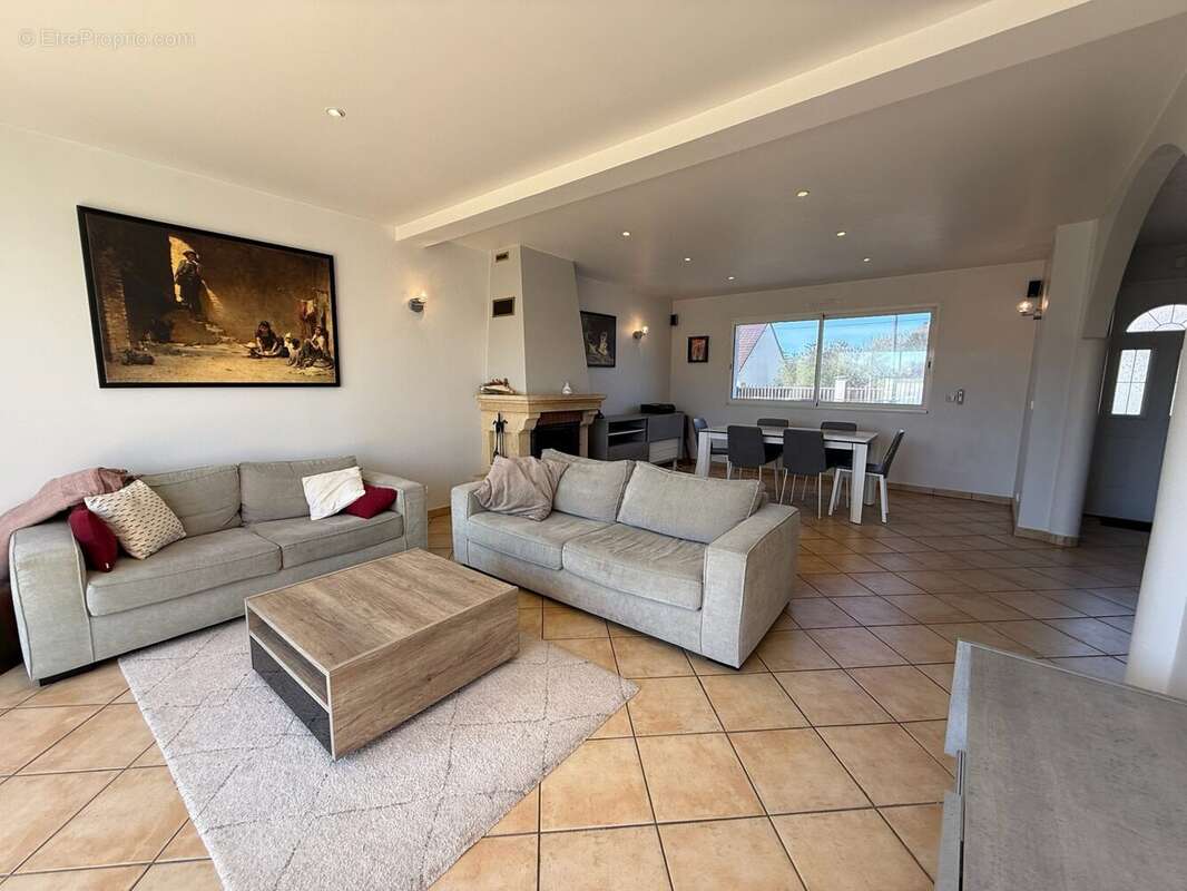 Maison à LIVERDY-EN-BRIE
