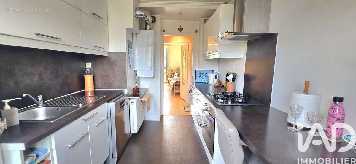 Photo 2 - Appartement à SAINTE-GENEVIEVE-DES-BOIS