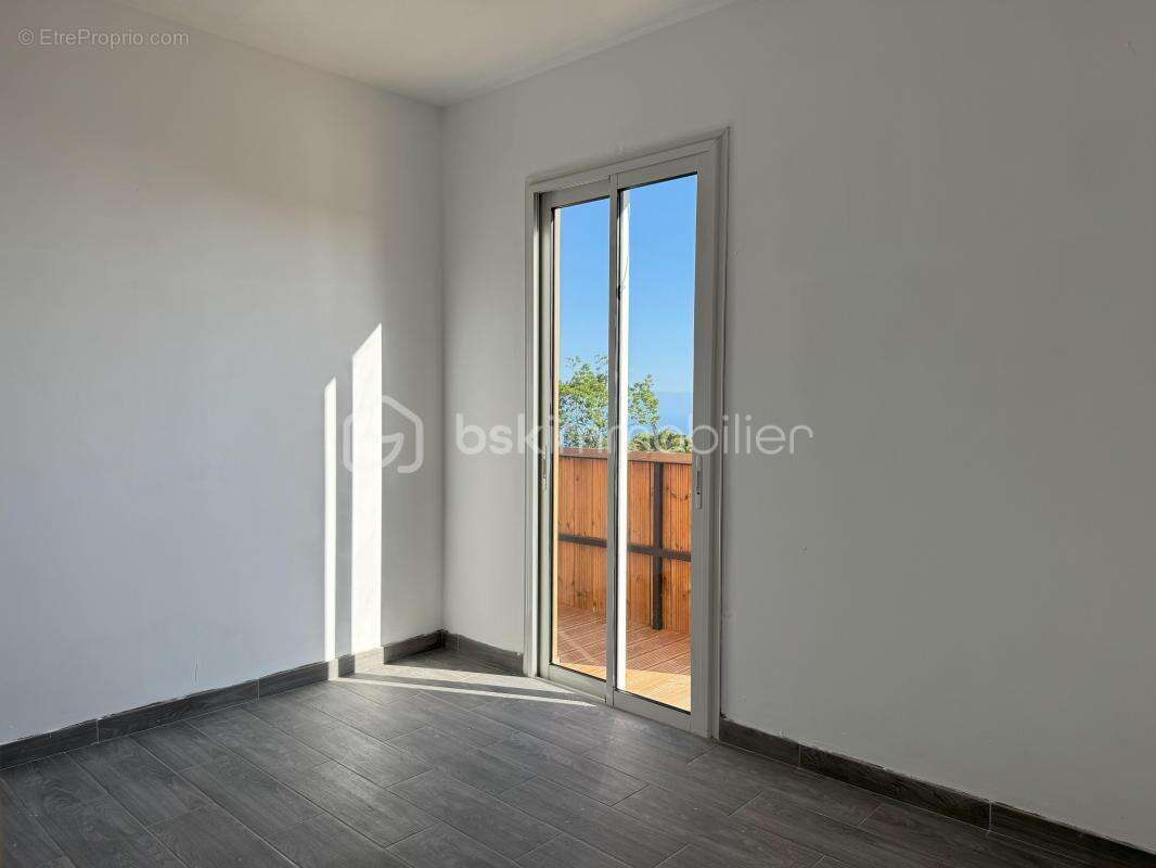 Maison à LES AVIRONS