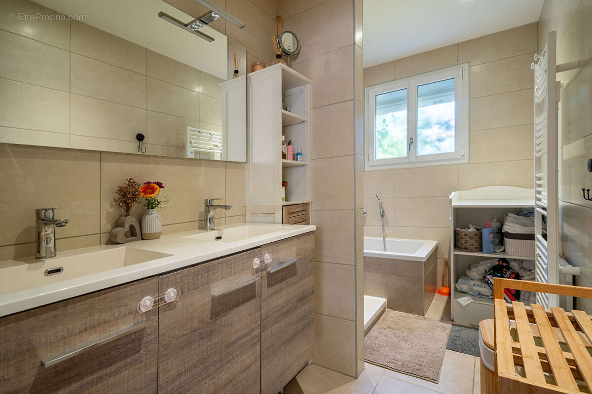 Maison à SAINT-PHILBERT-DE-GRAND-LIEU