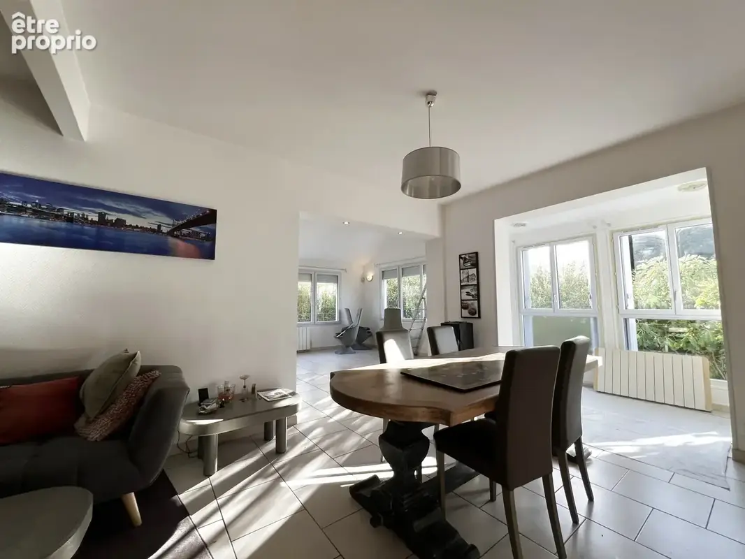 Maison familiale avec jardin, deux terrasses et garage - photo 5