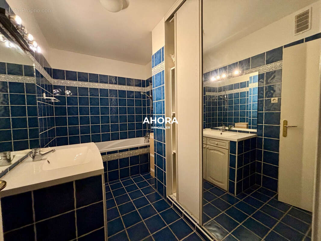 Appartement à MARSEILLE-9E