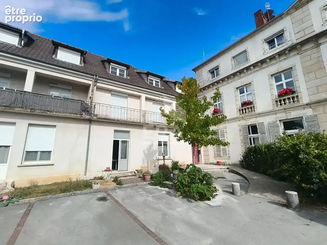Appartement à VILLETTE-LES-DOLE
