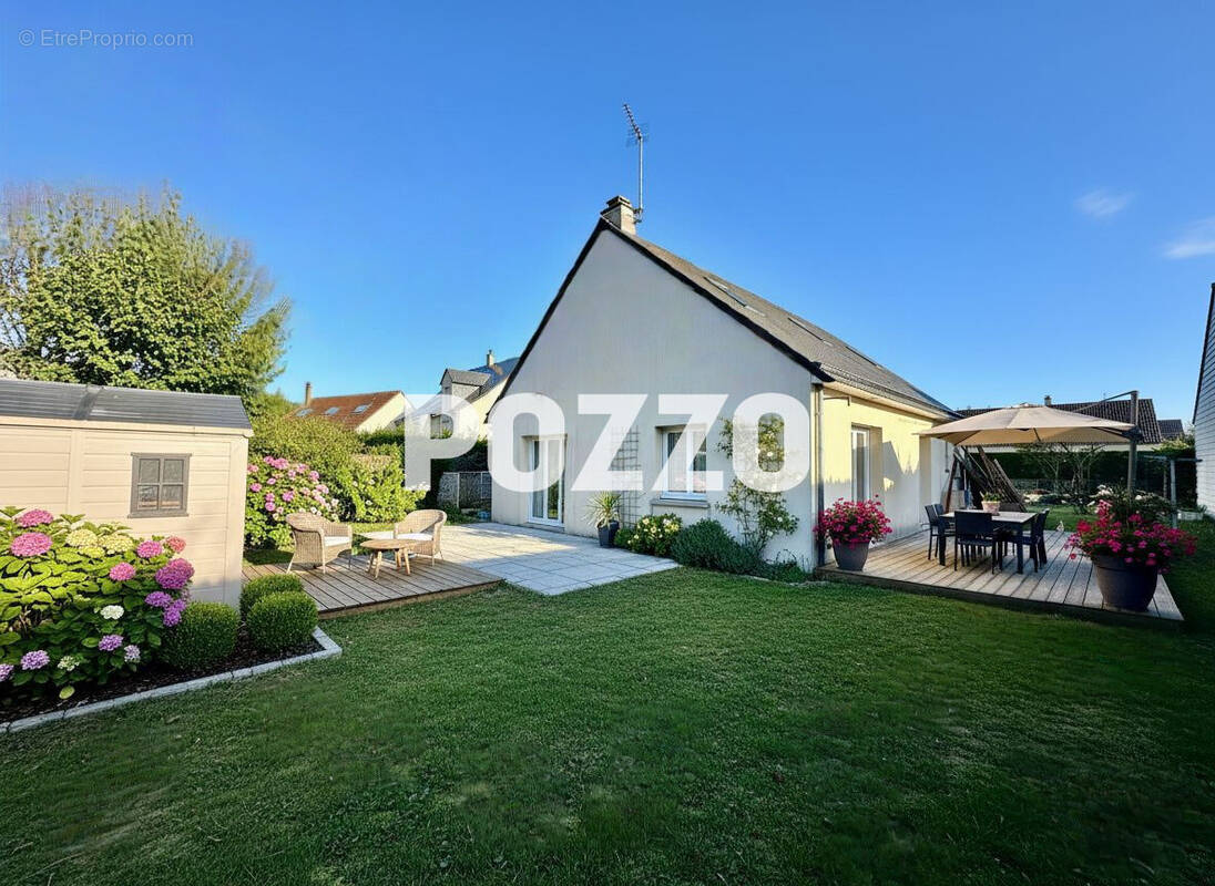 Maison à SAINT-JEAN-LE-THOMAS