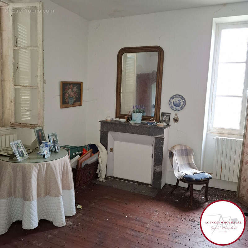 Maison à FAVERDINES