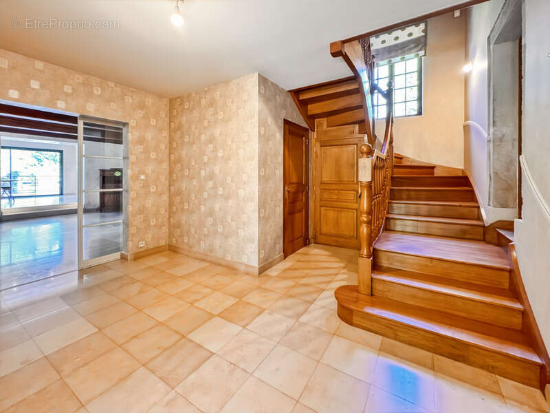 Maison à LA CLAYETTE