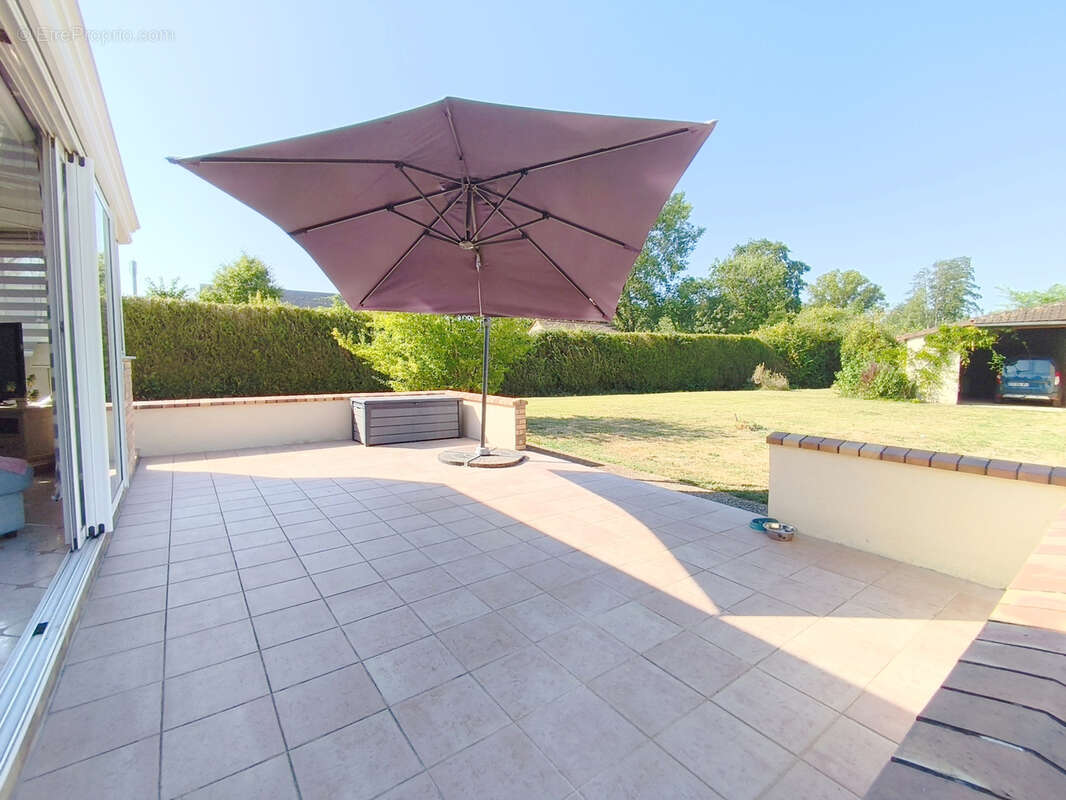 Maison plain-pied 3 chambres et triple garage - photo 4