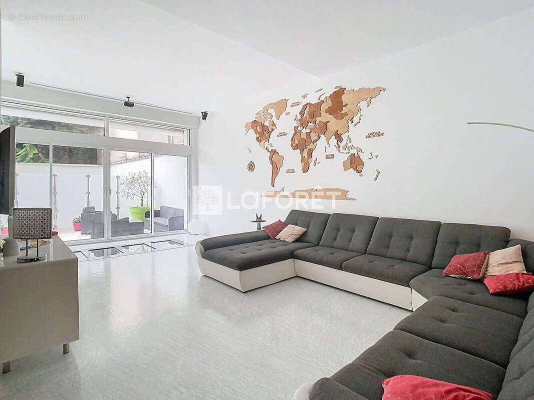 Appartement Type Loft Limoges 7 pièce(s) 257m2 - photo 4