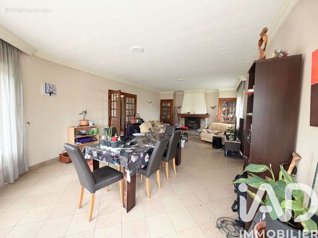 Photo 2 - Maison à RUY