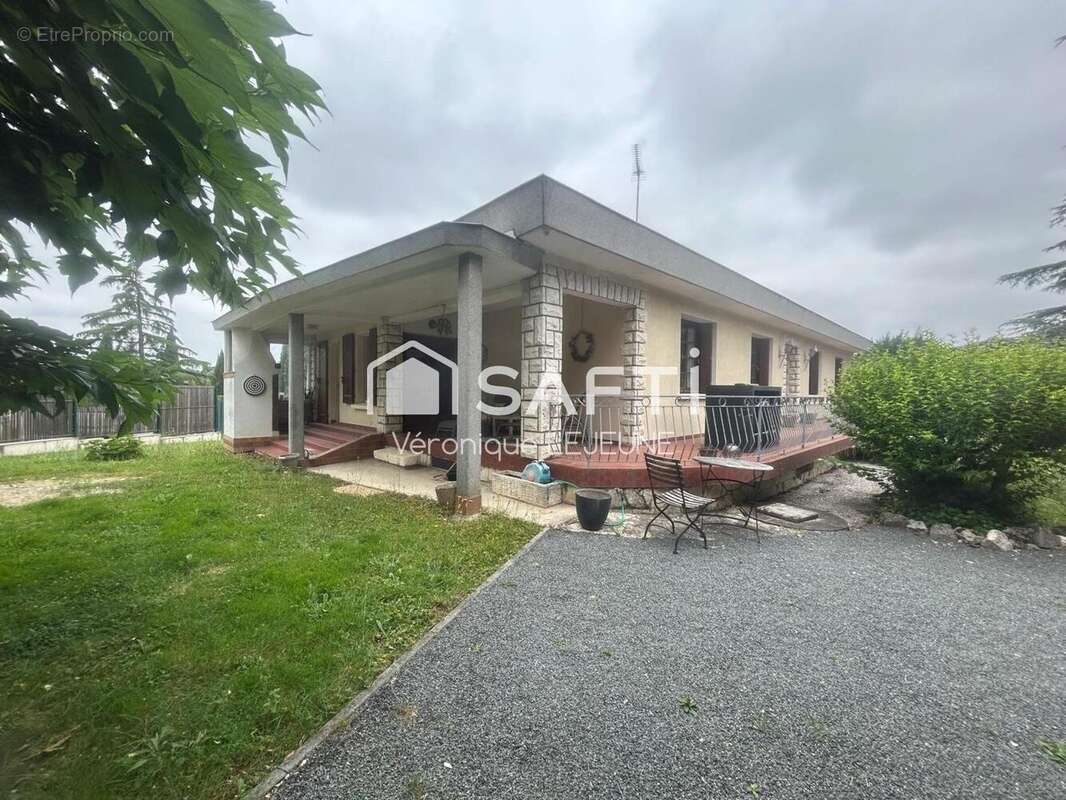 Maison 181 m² à Foulayronnes  - photo 2