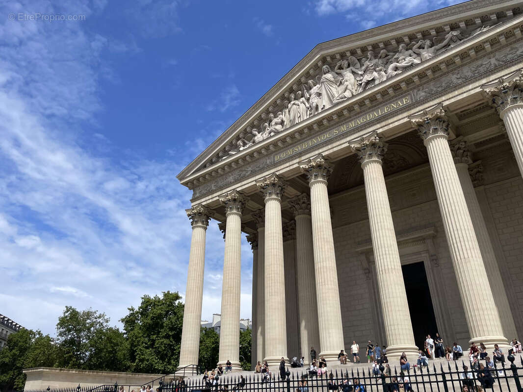 Appartement à PARIS-8E